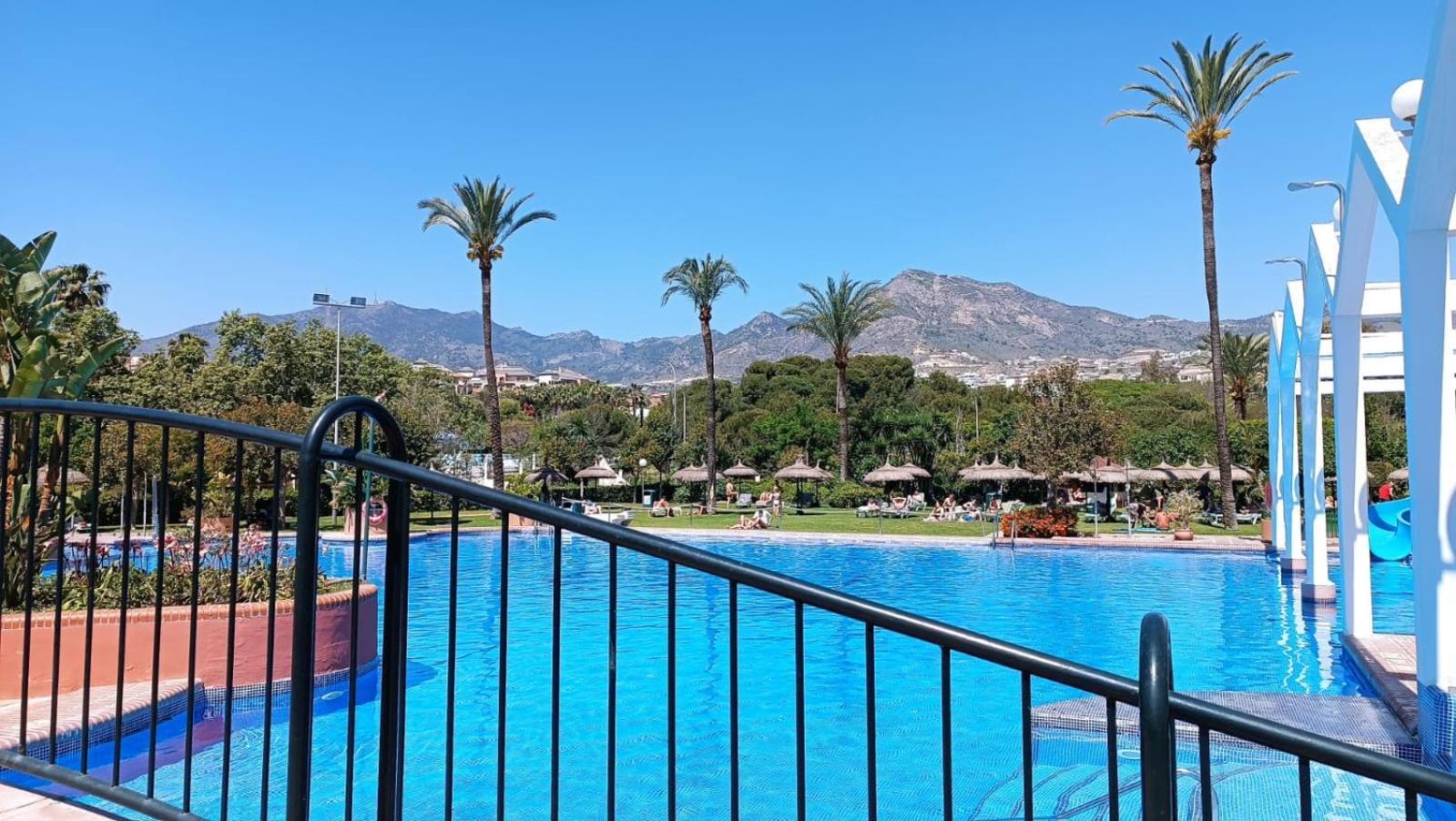 Benal Beach Vista Al Mar, Piscina Templada Benalmadena Exterior photo