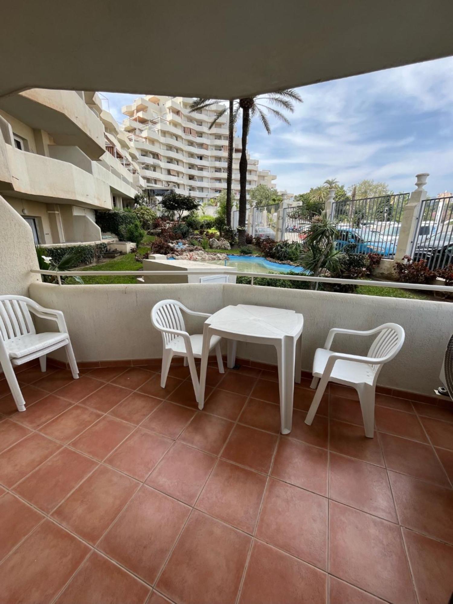 Benal Beach Vista Al Mar, Piscina Templada Benalmadena Exterior photo